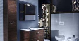 Дизайн ванной комнаты с сантехникой коллекции Victoria бренда Roca, унитаз подвесной, белый